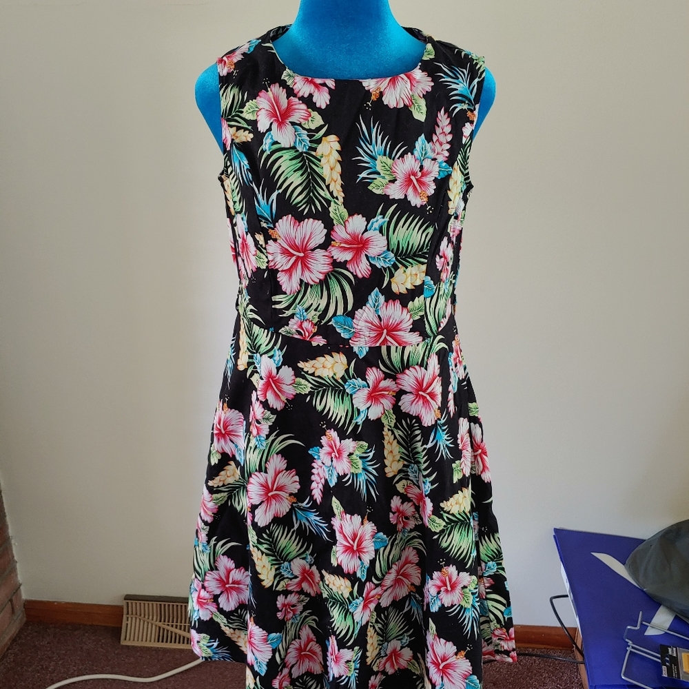 Yeokou Hawaiian Print Fit and Flair Dress size Med
